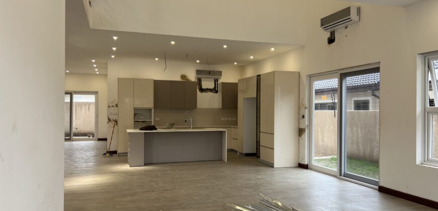 4Bedroom En-Suite Detached house with 2 boysquarters at Spintex