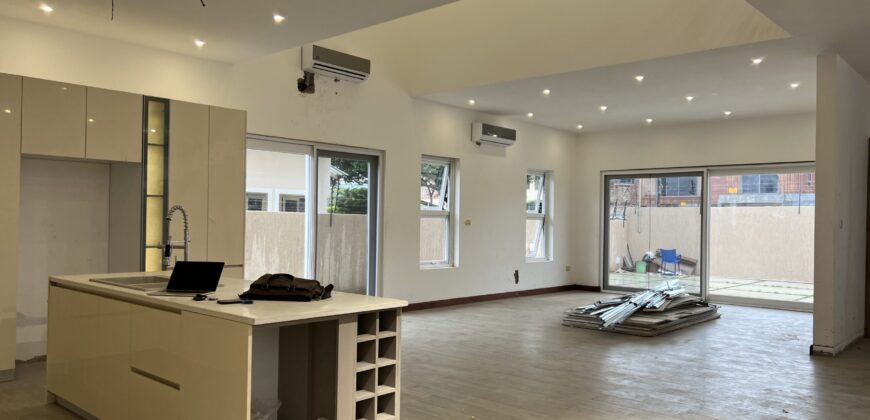 4Bedroom En-Suite Detached house with 2 boysquarters at Spintex