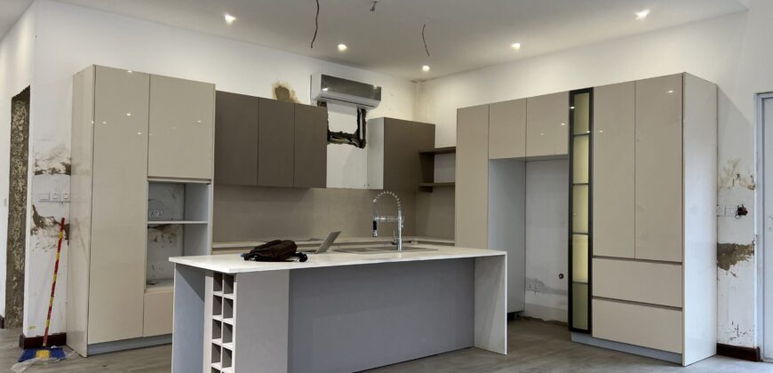 4Bedroom En-Suite Detached house with 2 boysquarters at Spintex