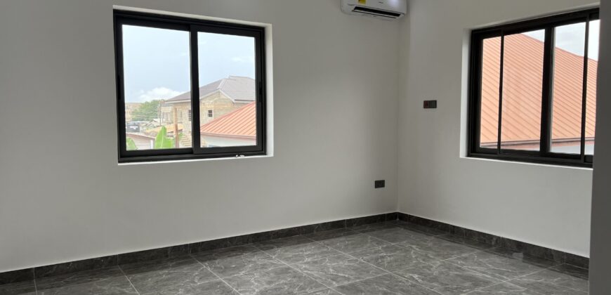 4bedroom house with a boys quarters and Swimming pool at East Legon-school junction For sale