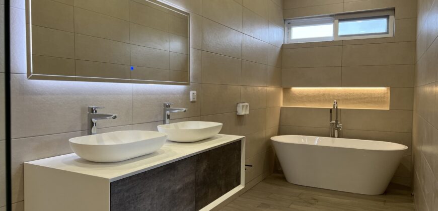 4Bedroom En-Suite Detached house with 2 boysquarters at Spintex