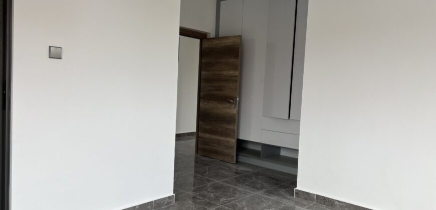 4bedroom house with a boys quarters and Swimming pool at East Legon-school junction For sale