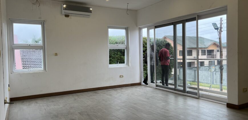 4Bedroom En-Suite Detached house with 2 boysquarters at Spintex