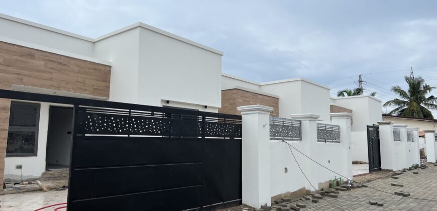 2BEDROOM FULLY FURNISHED HOUSE FOR SALE IN SPINTEX ACCRA GHANA GATED COMMUNITY