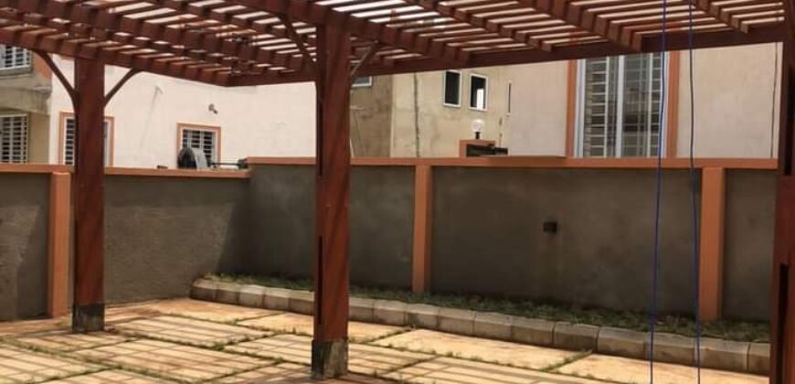 Newly built 4 bedroom houses for sale at Achimota Mile 7