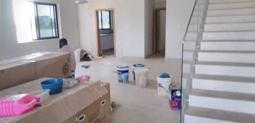 4bedroom storey building for sale at Pantang Oyarifa