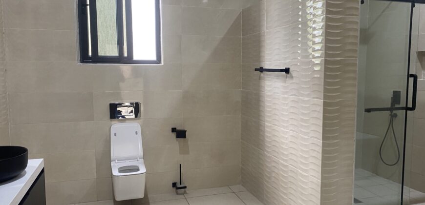 4Bedroom gated community at East Airport