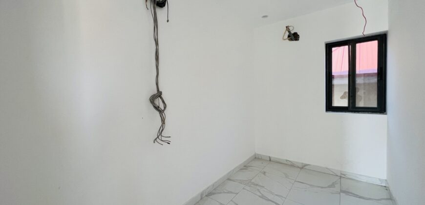 Luxurious 4 bedroom house with Terrace and security post for sale at spintex