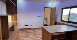 3 bedroom Furnished House Jacuzzi 1 Bq with a Selling NOW