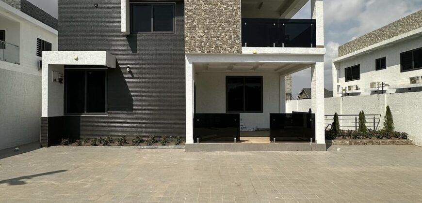 Ultra Modern 4 bedroom Swimming Pool Smart house selling East Legon / Ogbojo