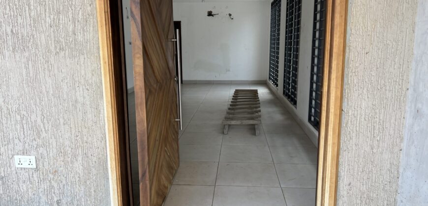 4BEDROOM/STUDY WITH BOYSQUARTERS FOR SALE AT SPINTEX