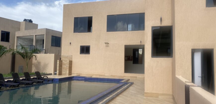 4Bedroom gated community at East Airport