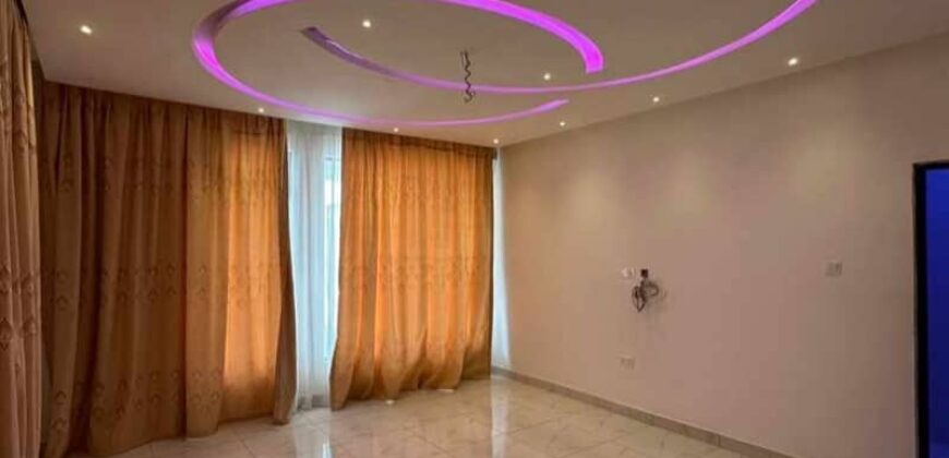 Executive 3 bedroom house for sale at New Legon