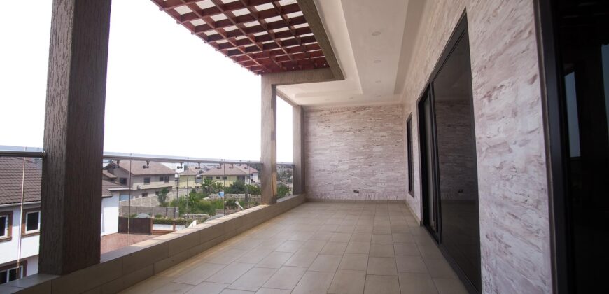 5bedroom house for Sale|Rent at East Airport