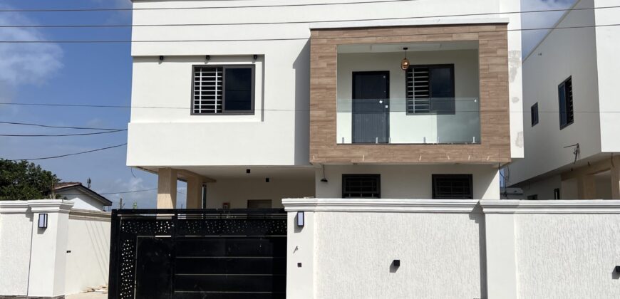 3BEDROOM HOUSE FOR SALE AT SPINTEX , ACCRA GHANA