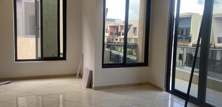 4Bedroom gated community at East Airport