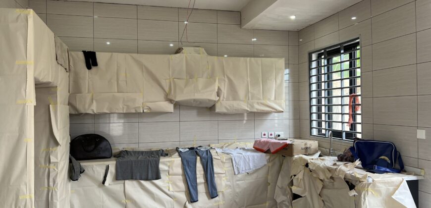 CONTEMPORARY 3BEDROOM HOUSE FOR SALE IN ACCRA-GHANA AT SPINTEX COMMUNITY 17 OFF THE KFC ROAD