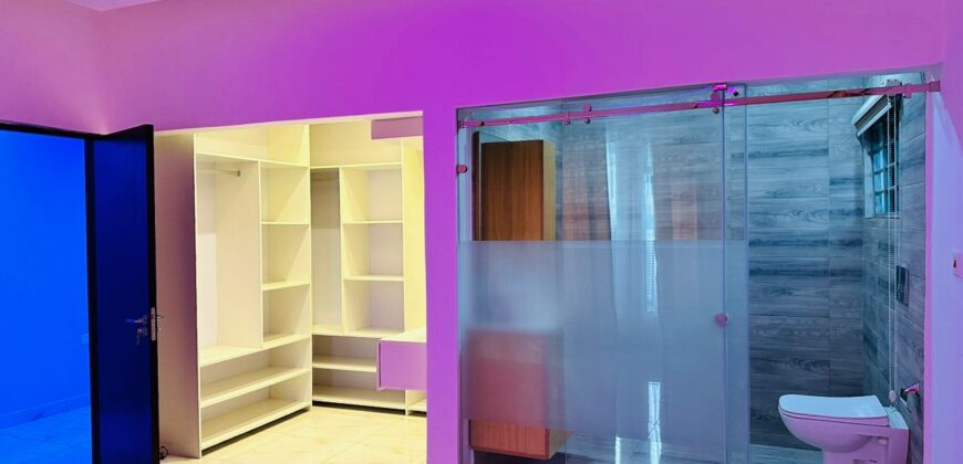 Executive 3 bedroom house for sale at New Legon