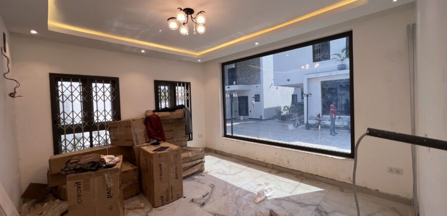 Executive 4 bedroom townhouse in a gated community of 5 with swimming pool at spintex for sale