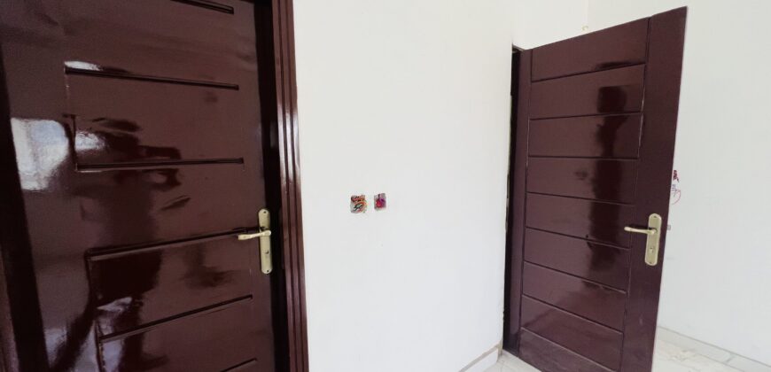Simple luxurious 3 bedroom house mini gated community for sale at accra-ghana , spintex