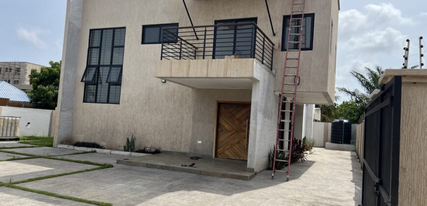 4BEDROOM/STUDY WITH BOYSQUARTERS FOR SALE AT SPINTEX