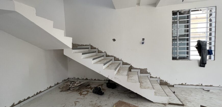 BRAND-NEW 3BEDROOM STOREY BUILDING  FOR SALE AT SPINTEX , ACCRA GHANA