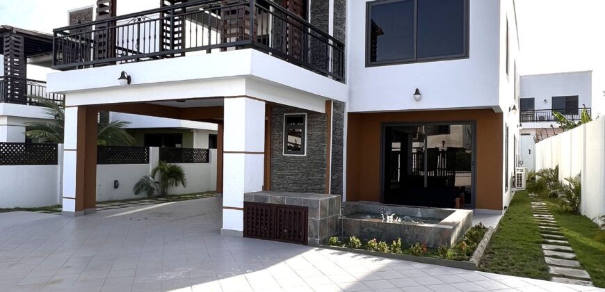 3 bedroom Furnished House Jacuzzi 1 Bq with a Selling NOW