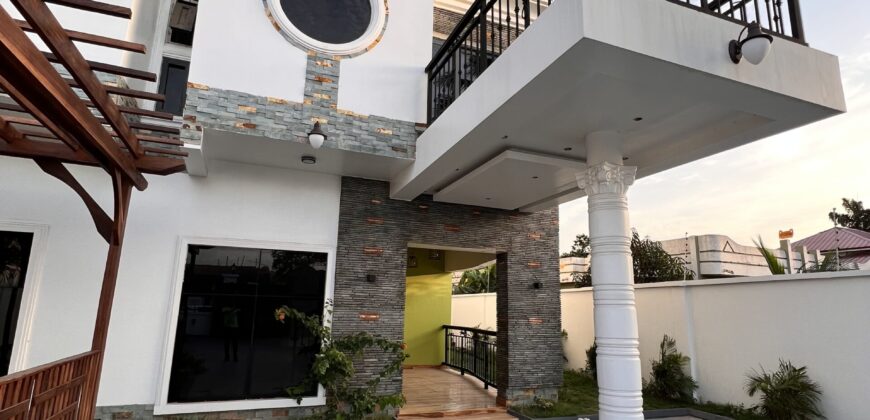 4 bedroom Swimming Pool House ,1 Bq with a Selling NOW