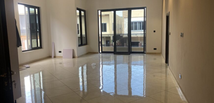 4Bedroom gated community at East Airport