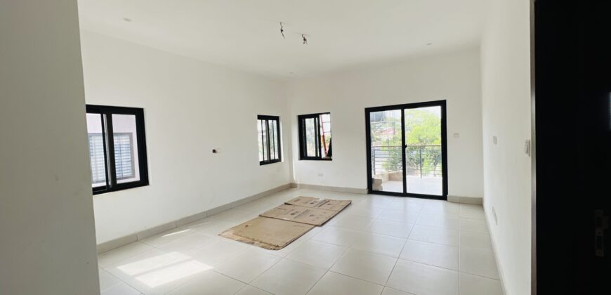 4BEDROOM/STUDY WITH BOYSQUARTERS FOR SALE AT SPINTEX