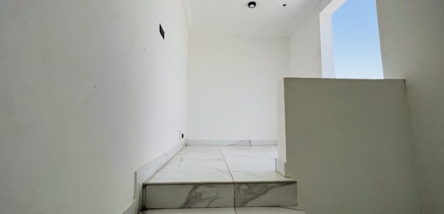 Luxurious 4 bedroom house with Terrace and security post for sale at spintex