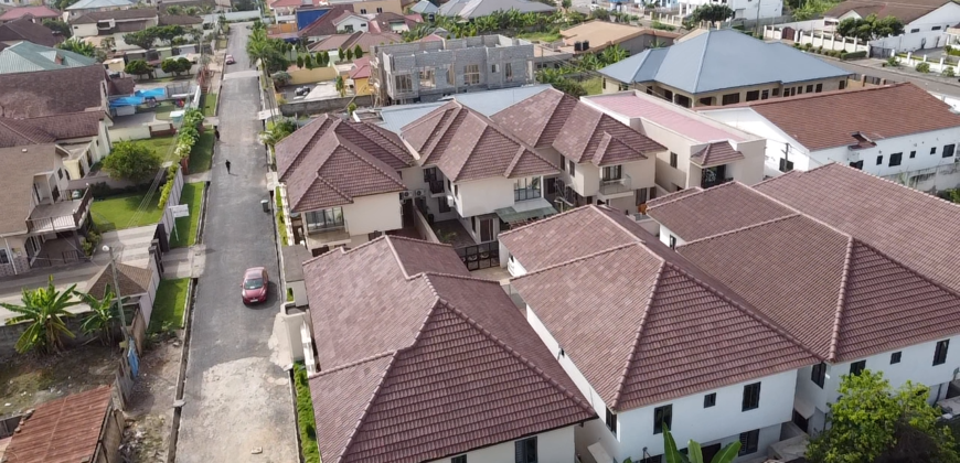 4BEDROOM WITH BOYS QUARTERS & MINI GATED COMMUNITY HOUSE FOR SALE AT SPINTEX