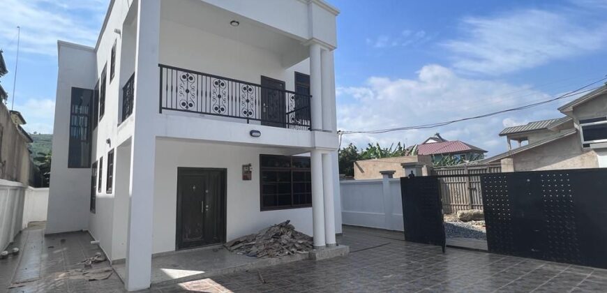  Ultra modern 3 bedroom house selling at Oyarifa