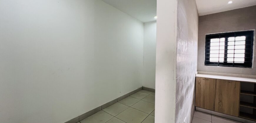 4BEDROOM/STUDY WITH BOYSQUARTERS FOR SALE AT SPINTEX