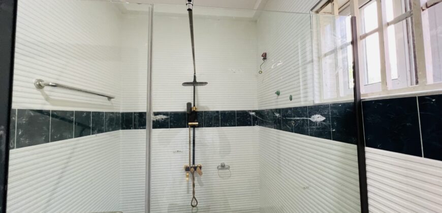 Luxurious 5 bedroom storey building with boys quarters  for sale at Tseaddo .