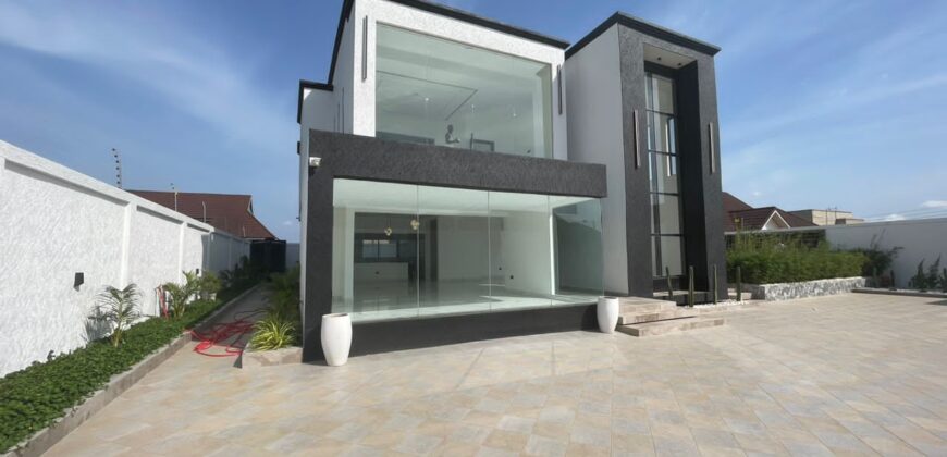 Ultra Modern 4bedroom with swimming pool at East Legon hills