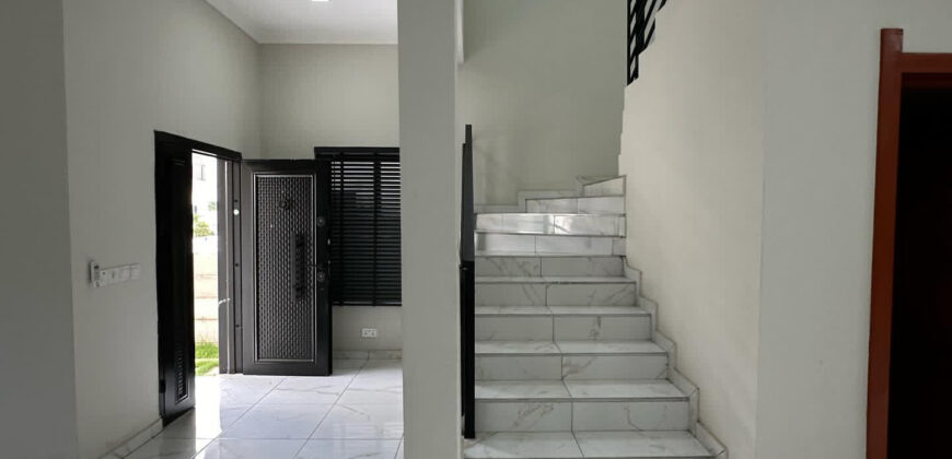 3bedroom house for rent Adenta