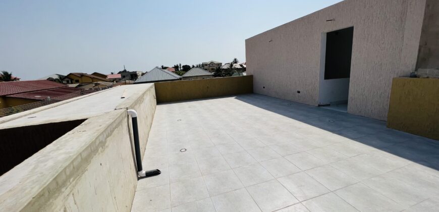 Luxurious 4 bedroom house with Terrace and security post for sale at spintex