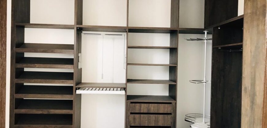 7Bedrooms Swim Pool House with 1 Bq for sale at East Legon 