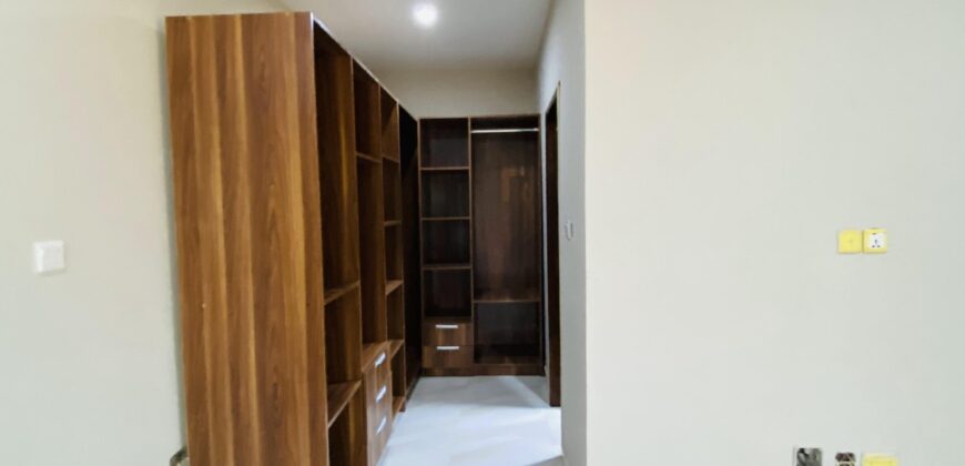 3bedroom with boysquarter for sale at Oyarifa