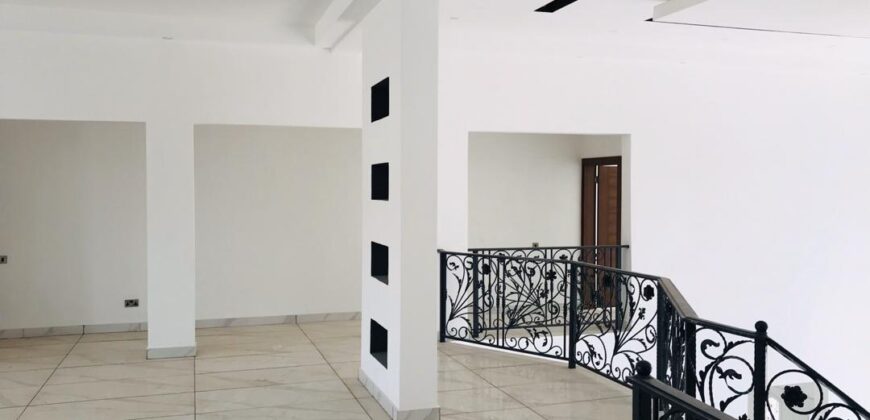 7Bedrooms Swim Pool House with 1 Bq for sale at East Legon 