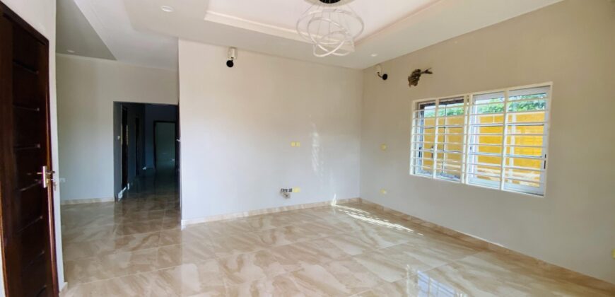 3bedroom with boysquarter for sale at Oyarifa