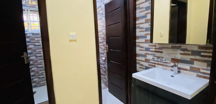 3bedroom with boysquarter for sale at Oyarifa