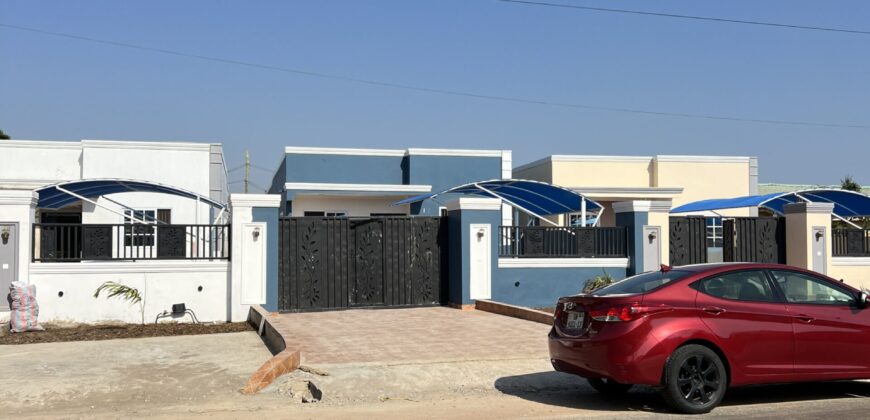 3BEDROOM WITH BOYSQUARTERS FOR SALE AT SPINTEX, ACCRA GHANA