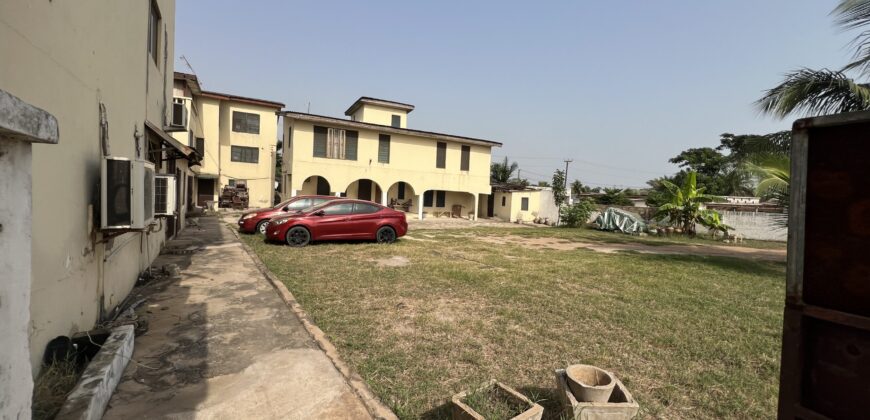 Roadside commercial Landed Property For sale La-Trade a min drive from la palm beach