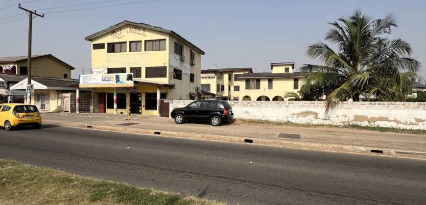 Roadside commercial Landed Property For sale La-Trade a min drive from la palm beach