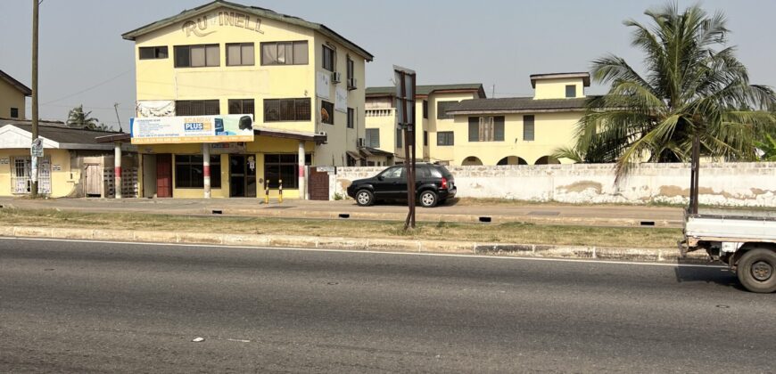 Roadside commercial Landed Property For sale La-Trade a min drive from la palm beach