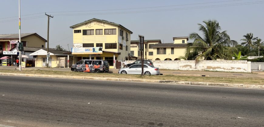 Roadside commercial Landed Property For sale La-Trade a min drive from la palm beach