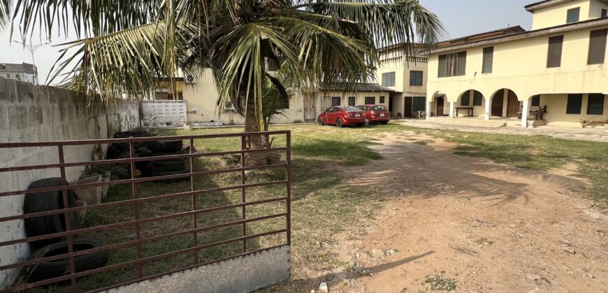 Roadside commercial Landed Property For sale La-Trade a min drive from la palm beach