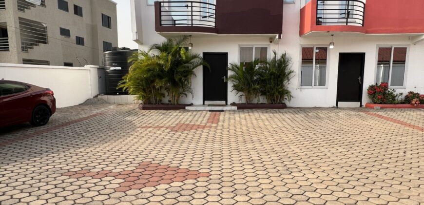 2bedroom semidetached for rent Tseaddo